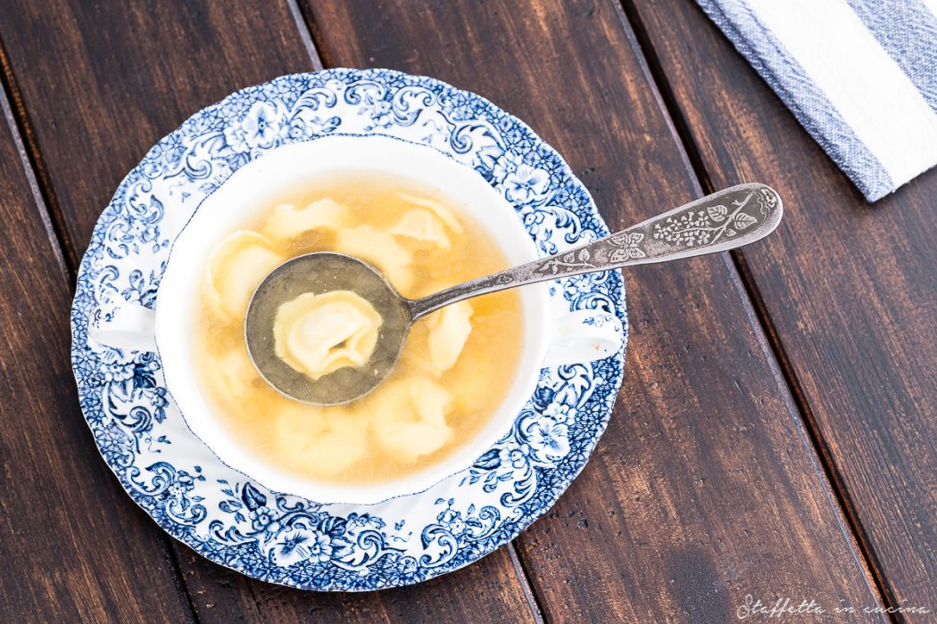 Tortellini in brodo | La ricetta tipica emiliana della ...